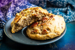 Pekaanipähkliküpsis